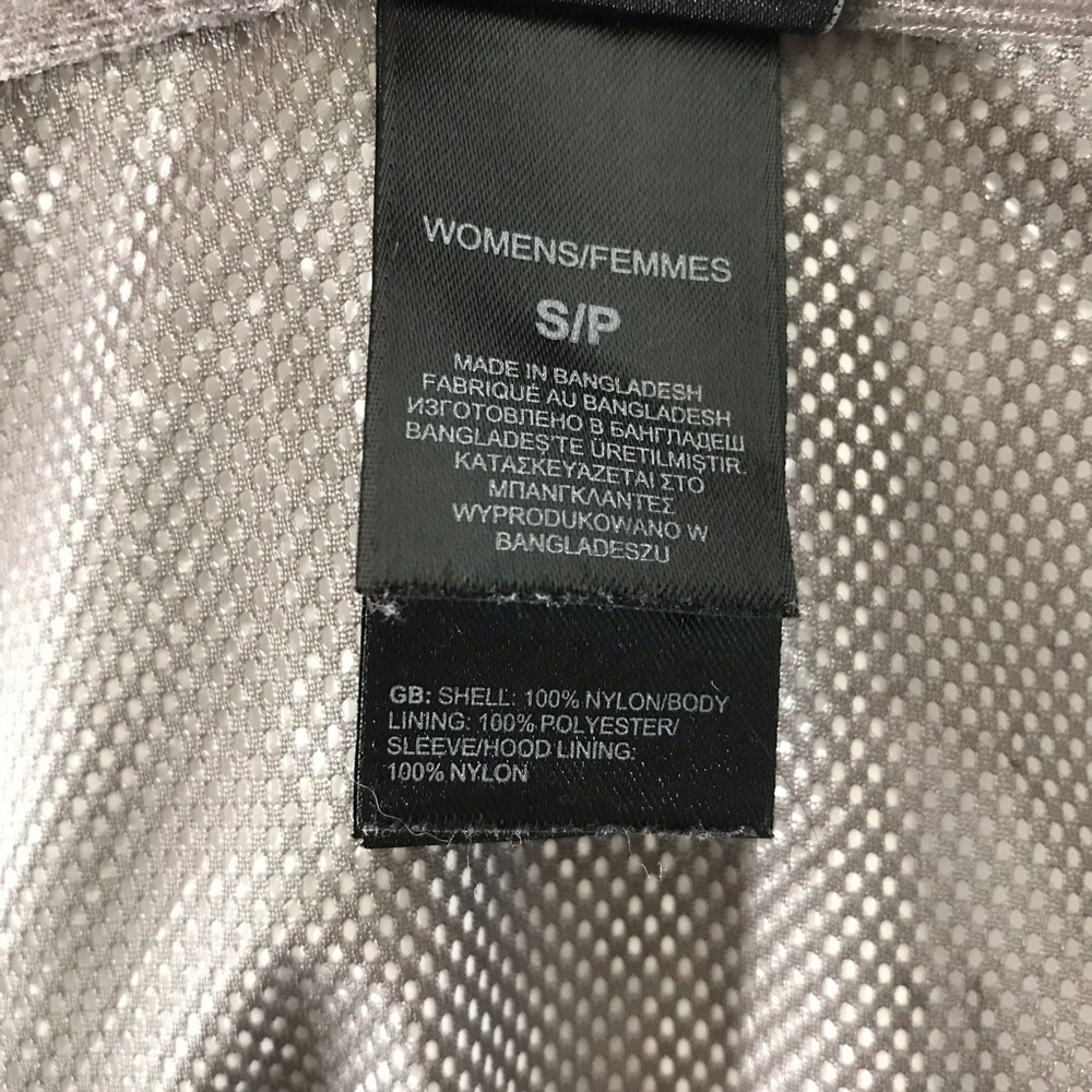 The North Face Rain Jacket Resolve Hood Waterproof - Picture 7 of 8
